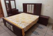 Use bed set available good condition