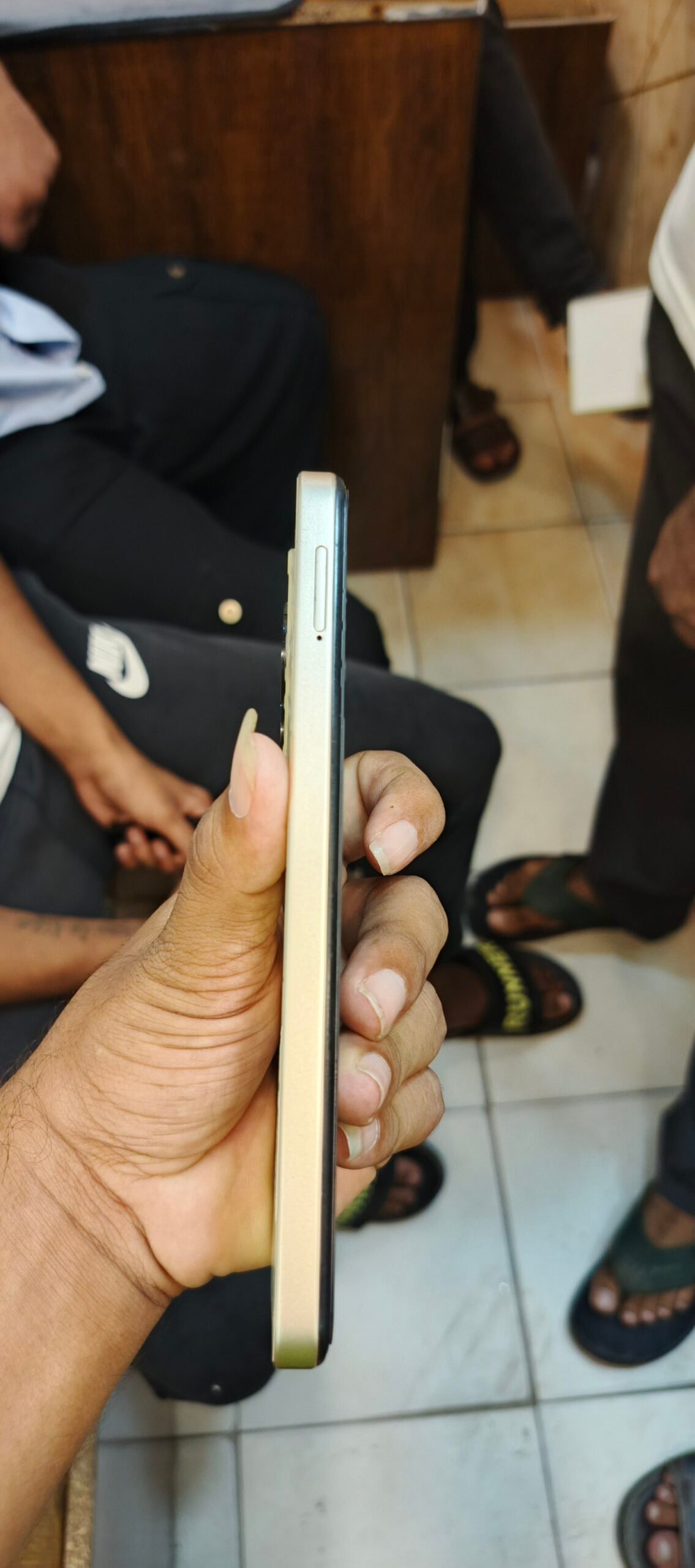 Nubia V60 Mobile
