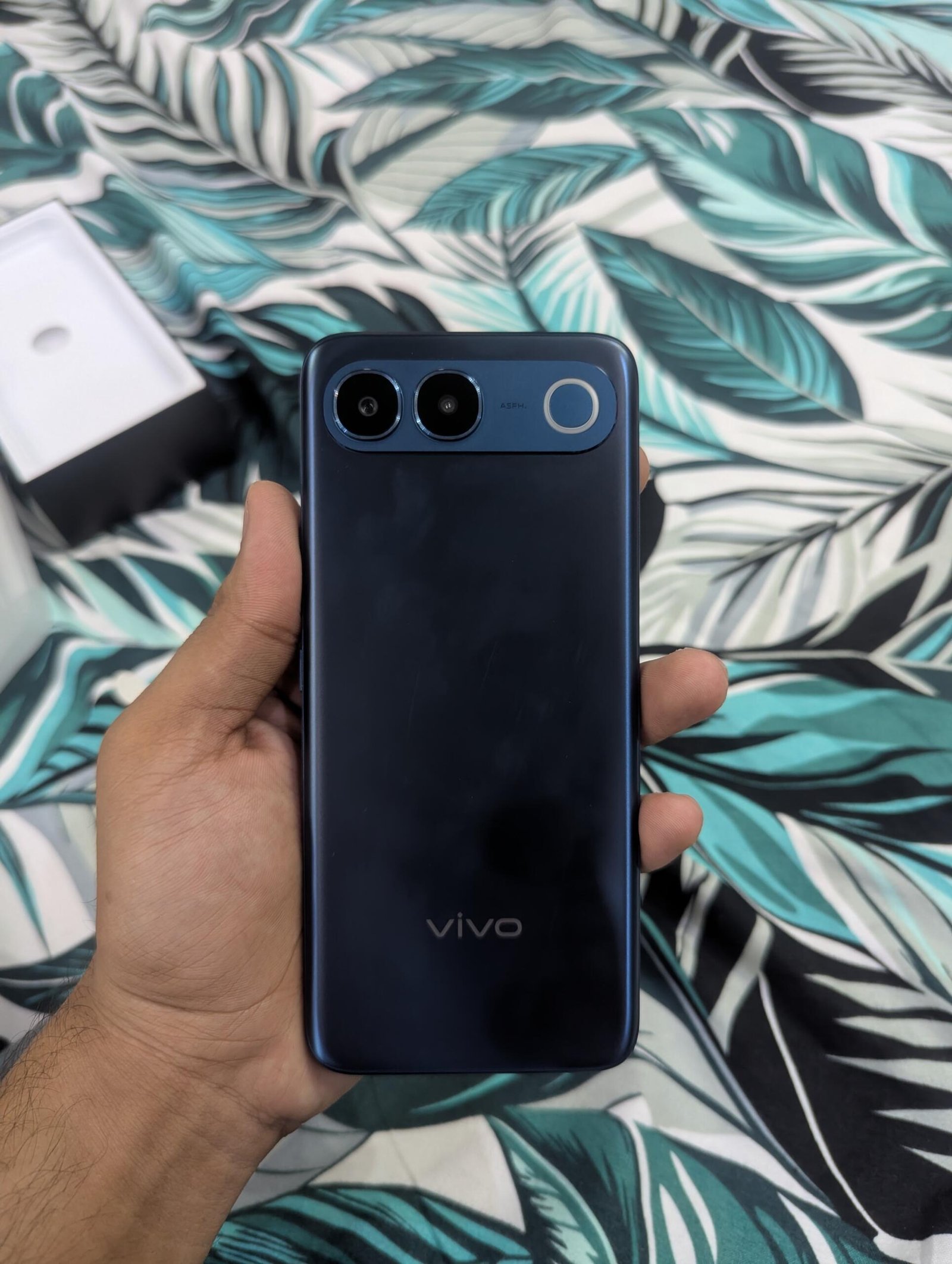 Vivo v80 lite 5g | 8/256 | actived yesterday only box open