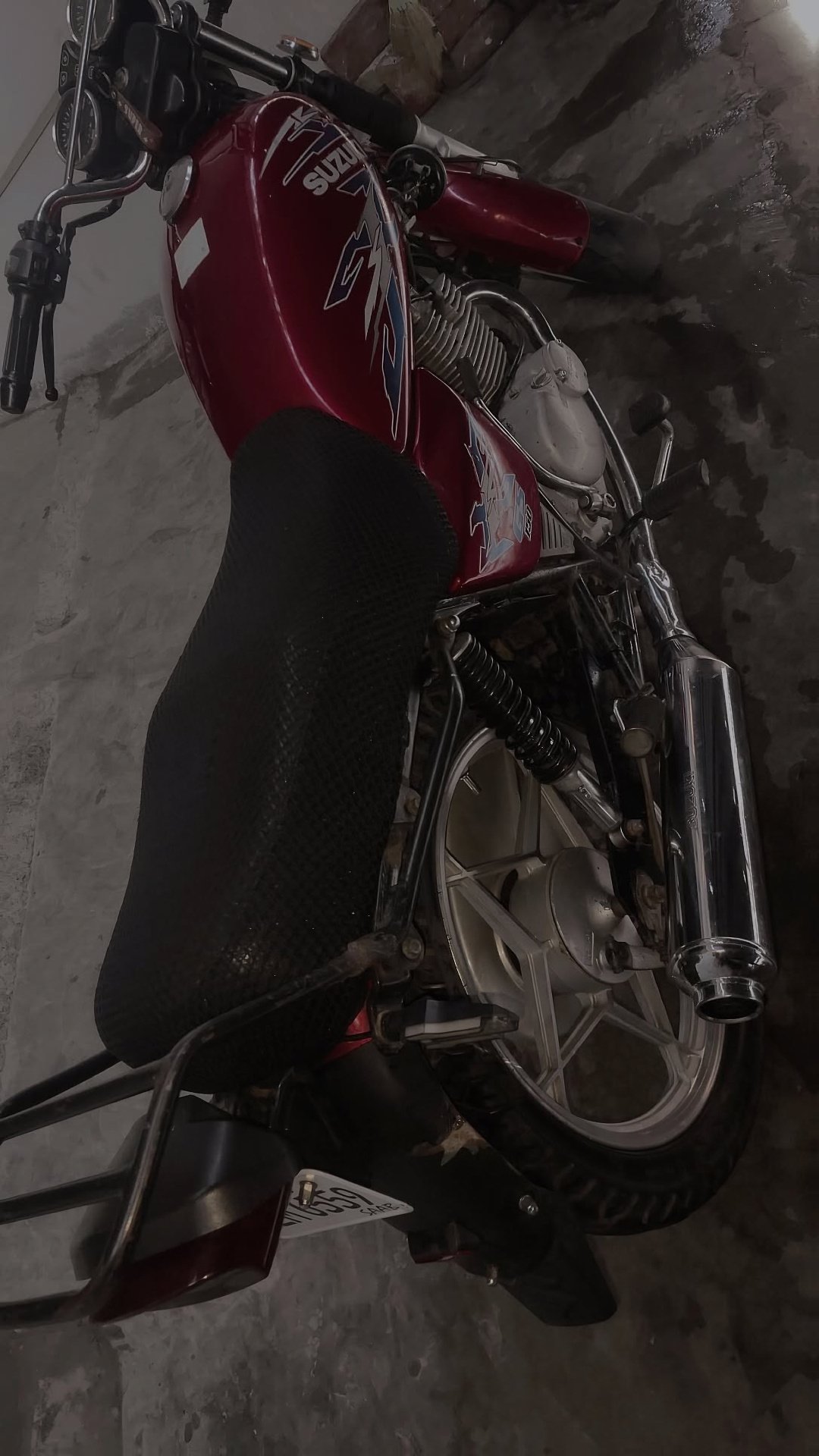 Suzuki GS 150 – 2018 Model* Red colour