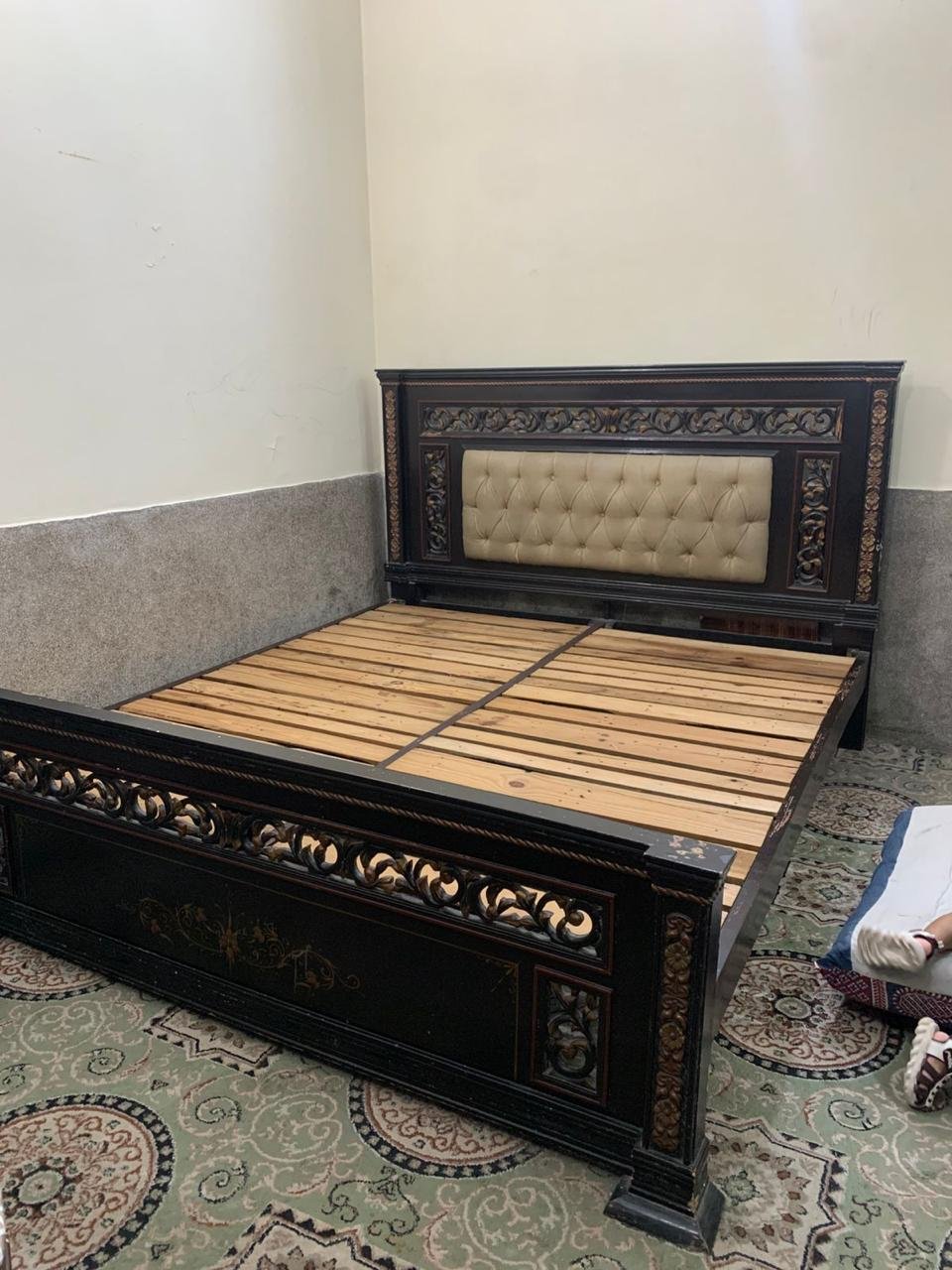 King size bed