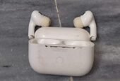 (Airpods) only right side airbud can work