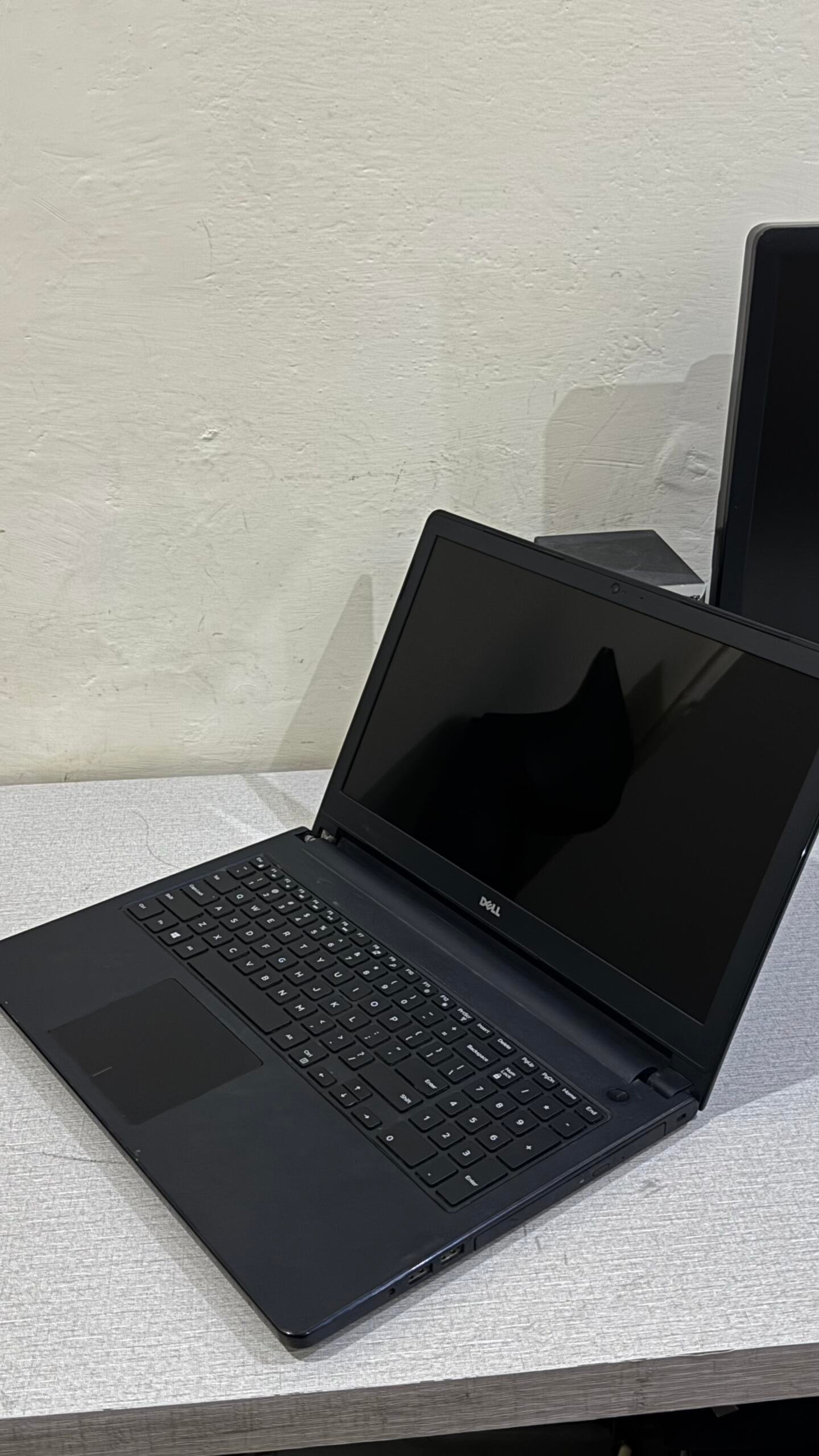 Dell Inspiron 15 5551- 8GB Ram – 128GB SSD