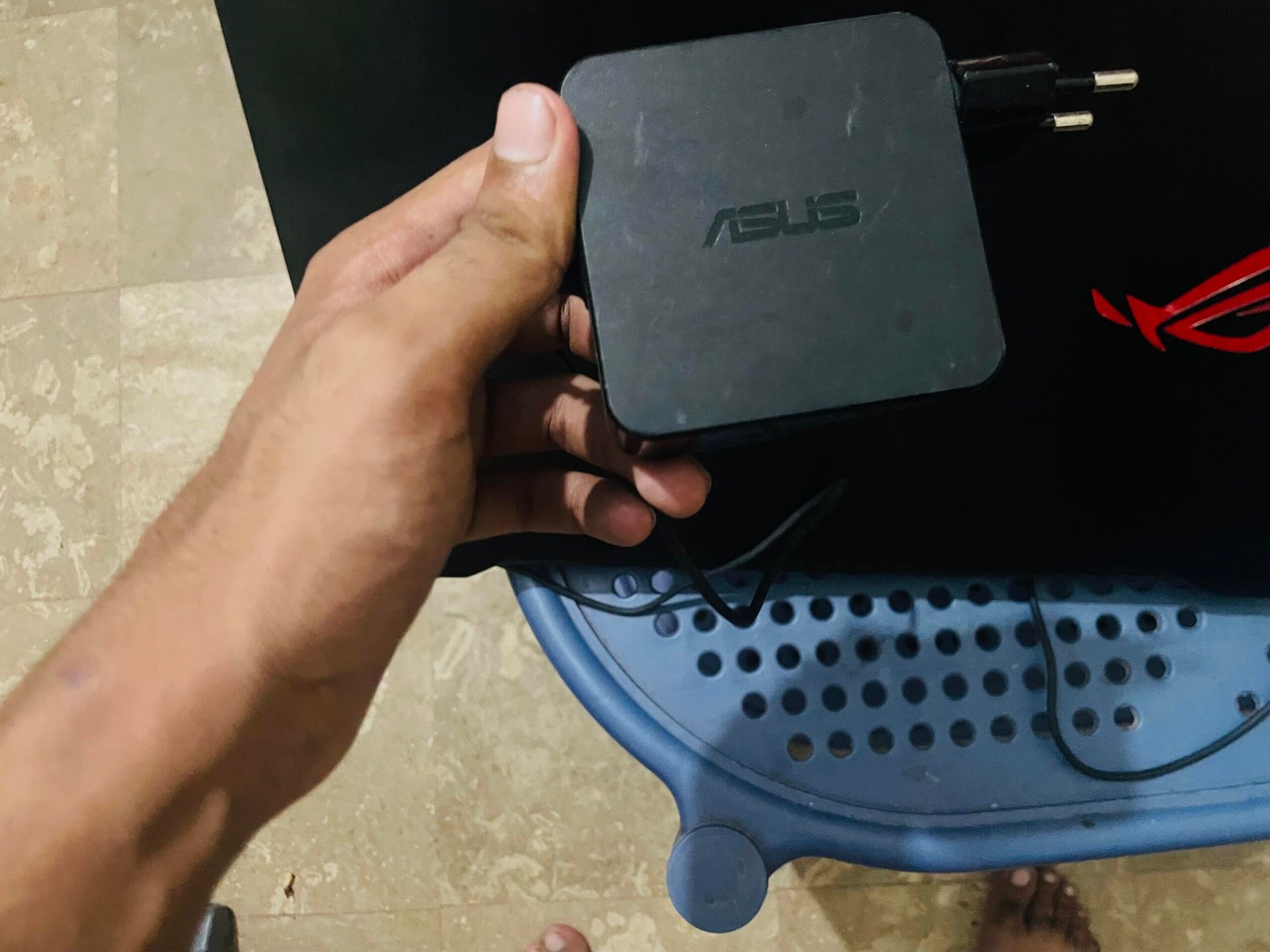 ASUS ROG GL703V 10/10 condition minor dent bhi nhi he
