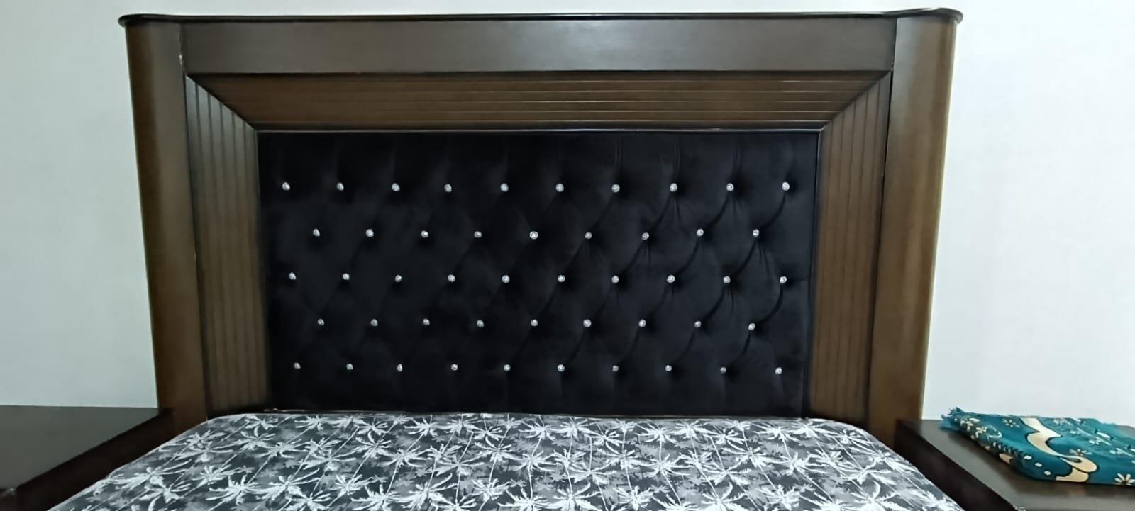 King Size Bed with Velvet Poshish