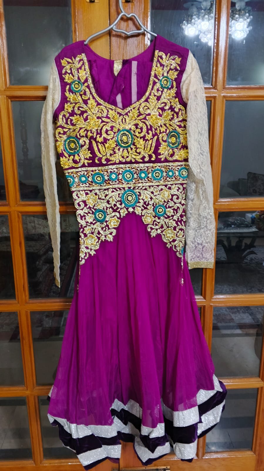Stitched & Used Ladies clothes for sale ( Size Med & Large)
