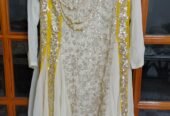 Stitched & Used Ladies clothes for sale ( Size Med & Large)