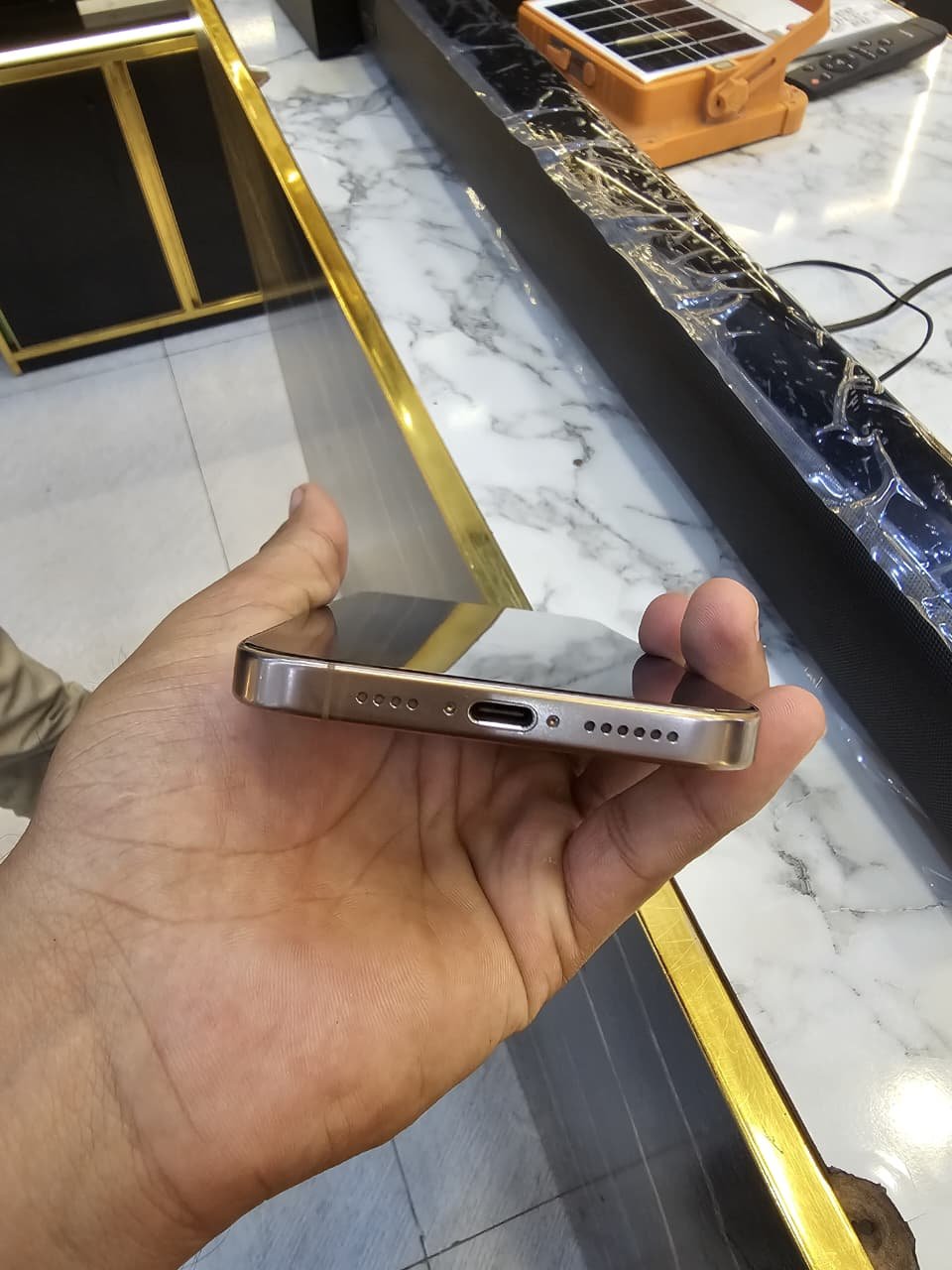 Iphone 16 pro max JV box ka sath 256 gb