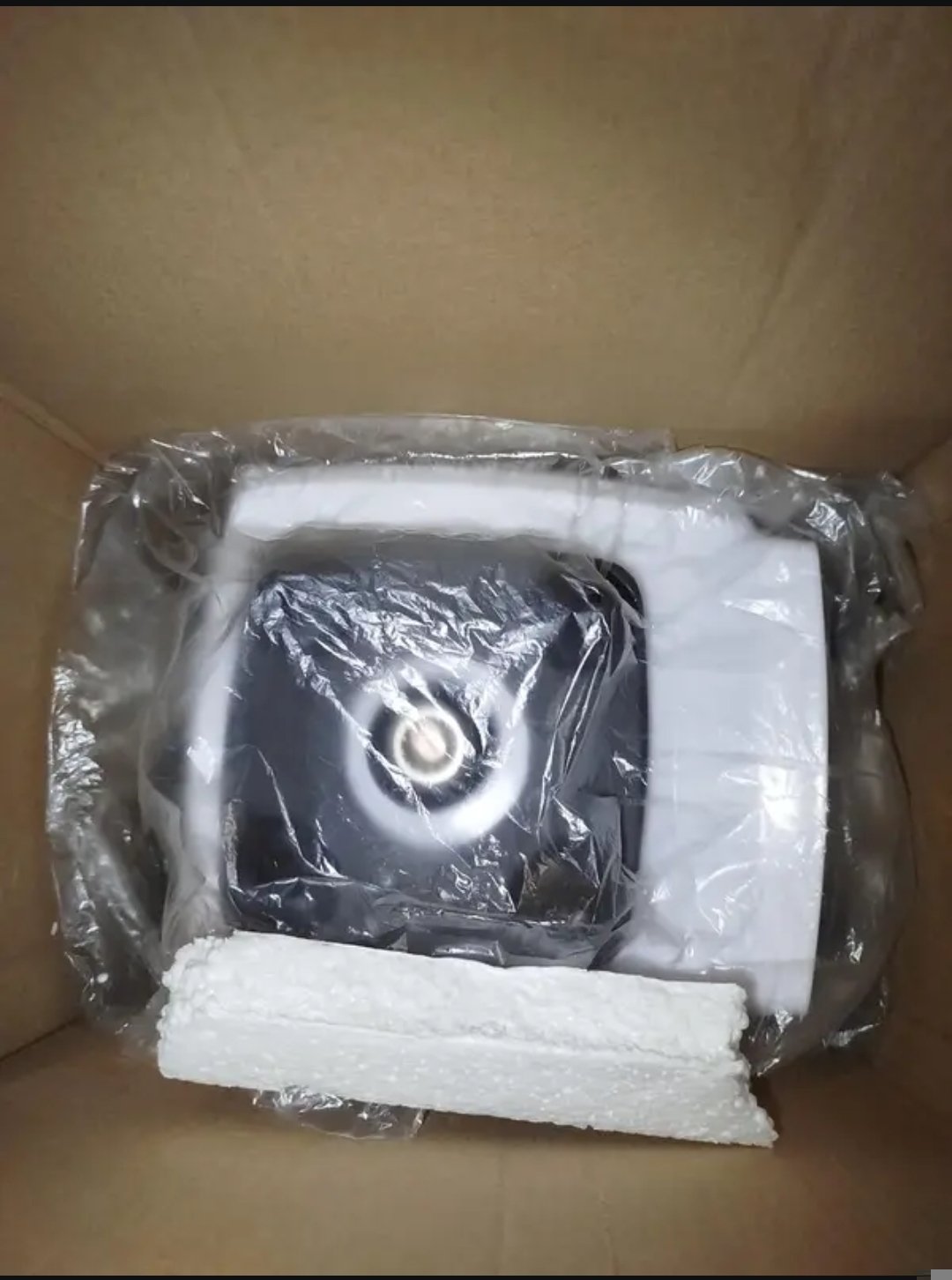 Brand New Sinbo SHB-3088 Commercial Blender & Juicer