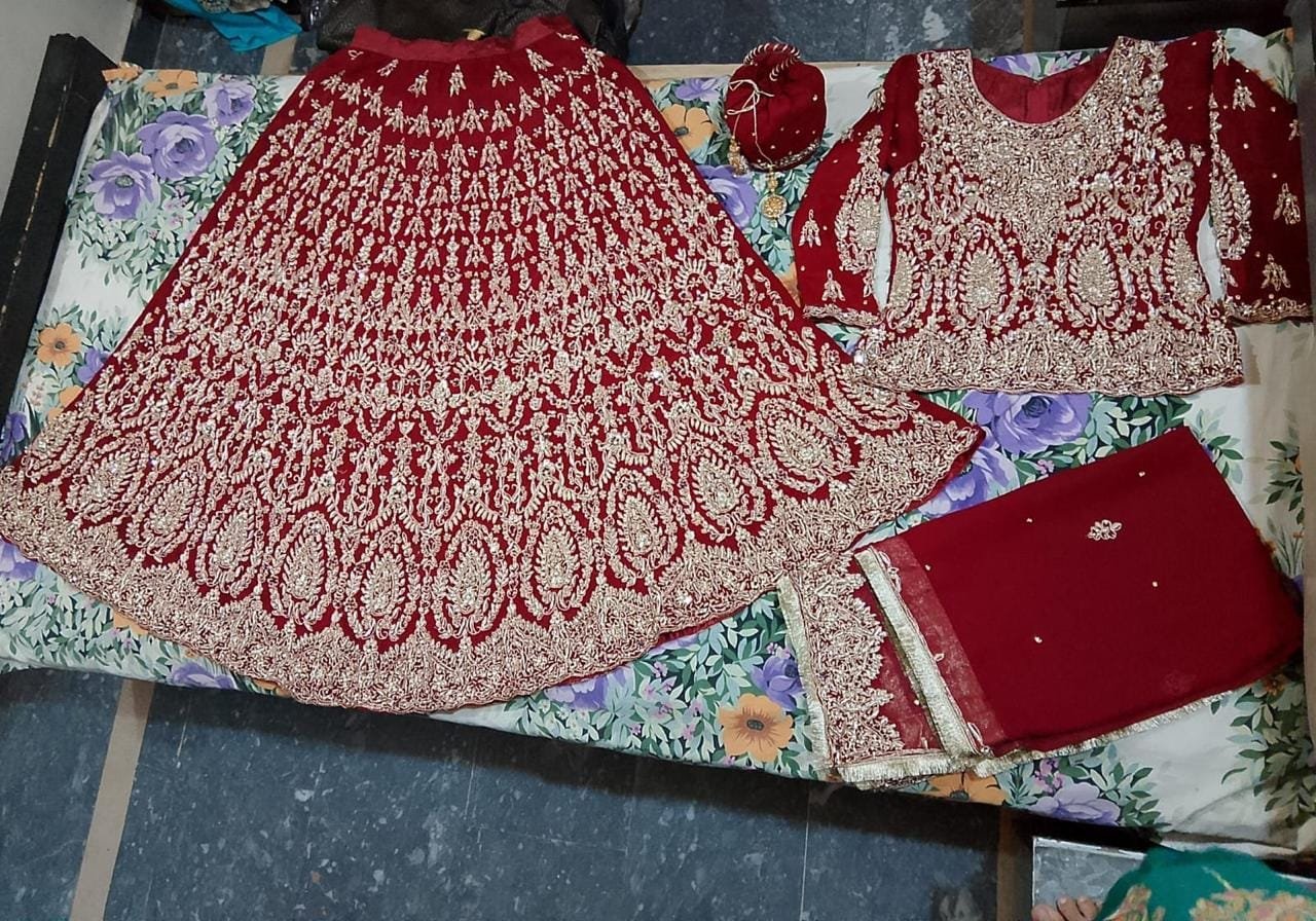 BRAND NEW BARAT LEHNGA FOR SALE