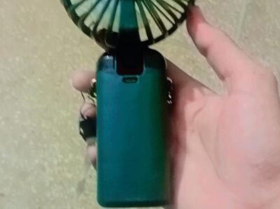 1372
