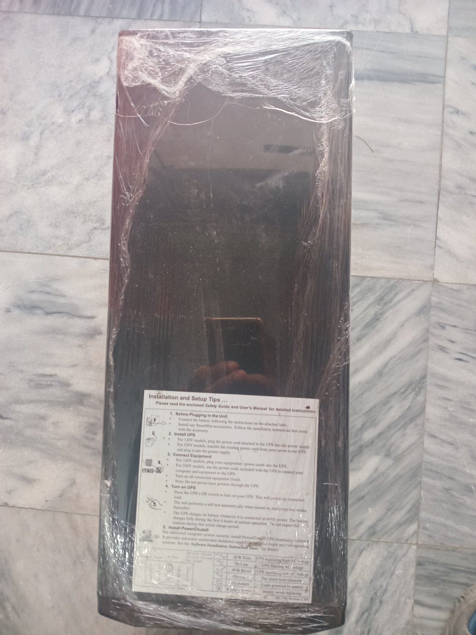 APC SMART 1500 UPS 1000W