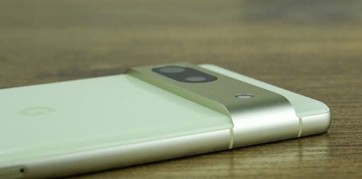 Google Pixel 7 (Official PTA) with original charger