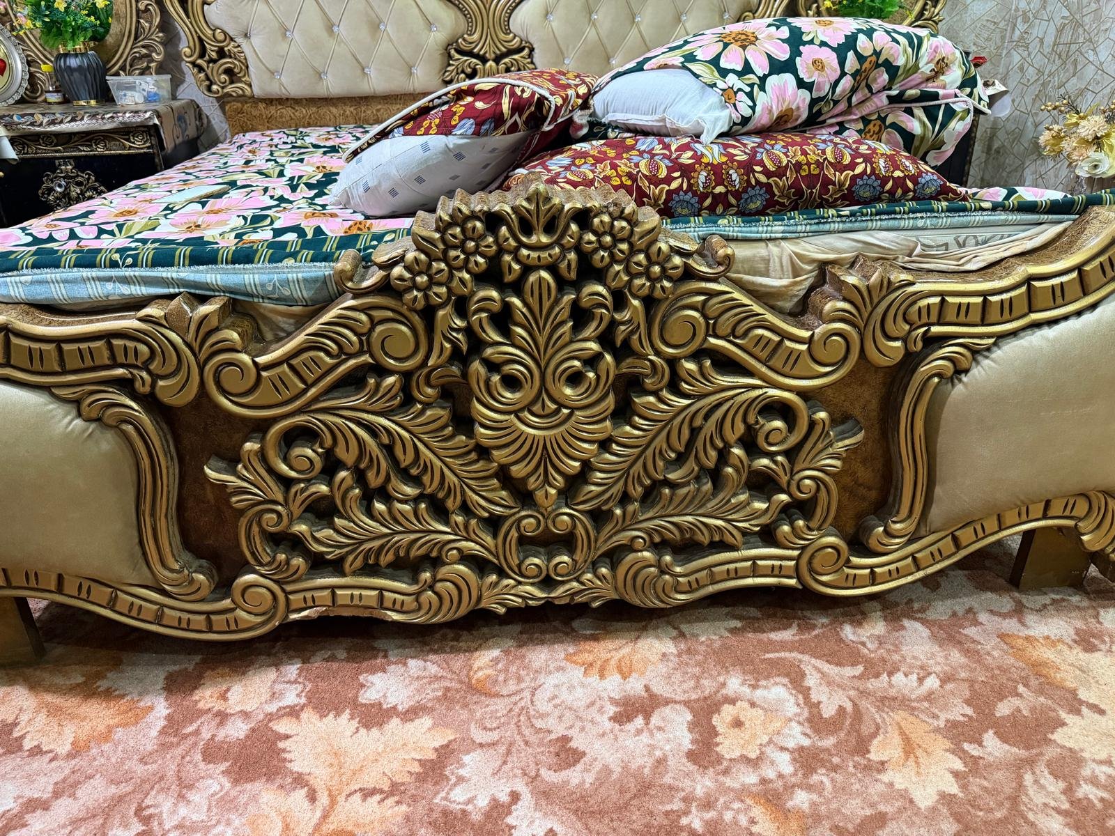 Bed side tablesdressingCupboardDewaan sofa