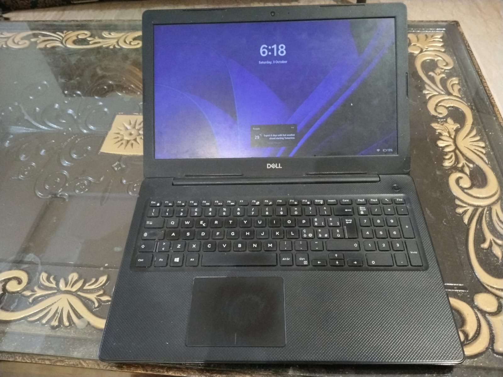 DELL Vostro 3590  A mobile as a gift