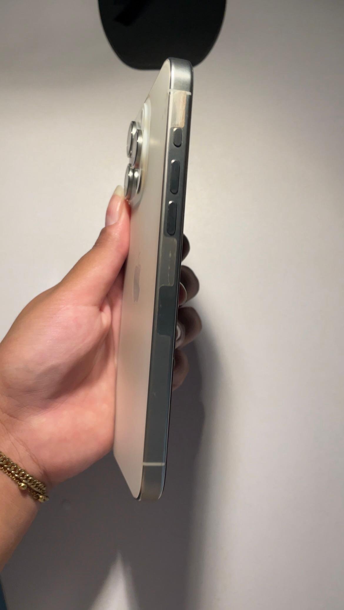 Iphone 15 pro max JV 256 gb