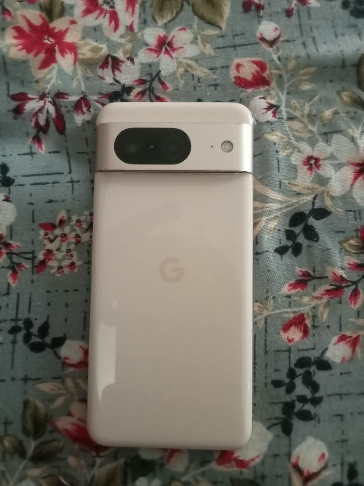 Google pixel 8