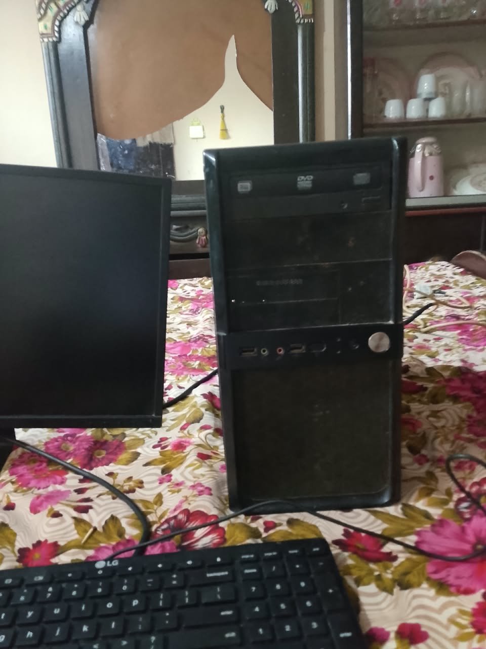 Gaming pc LCD sale urgently