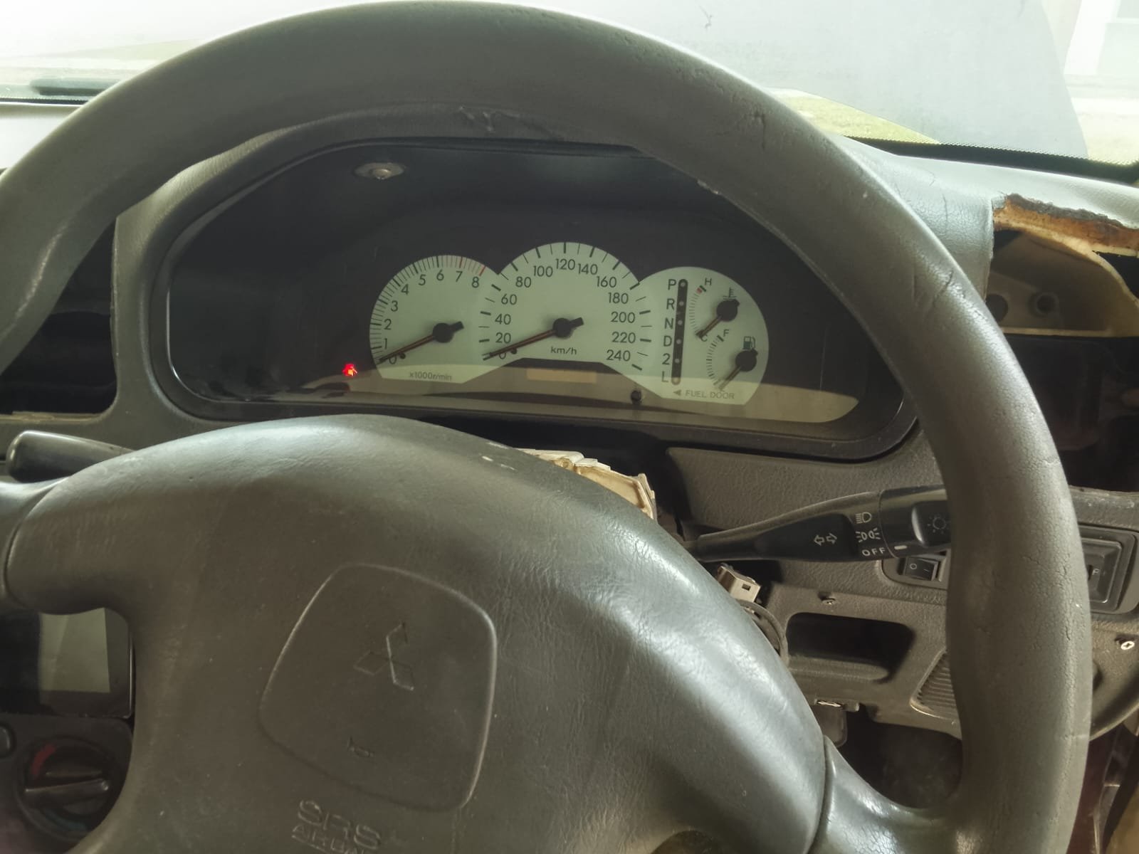 Mitsubishi gallant 96 Model