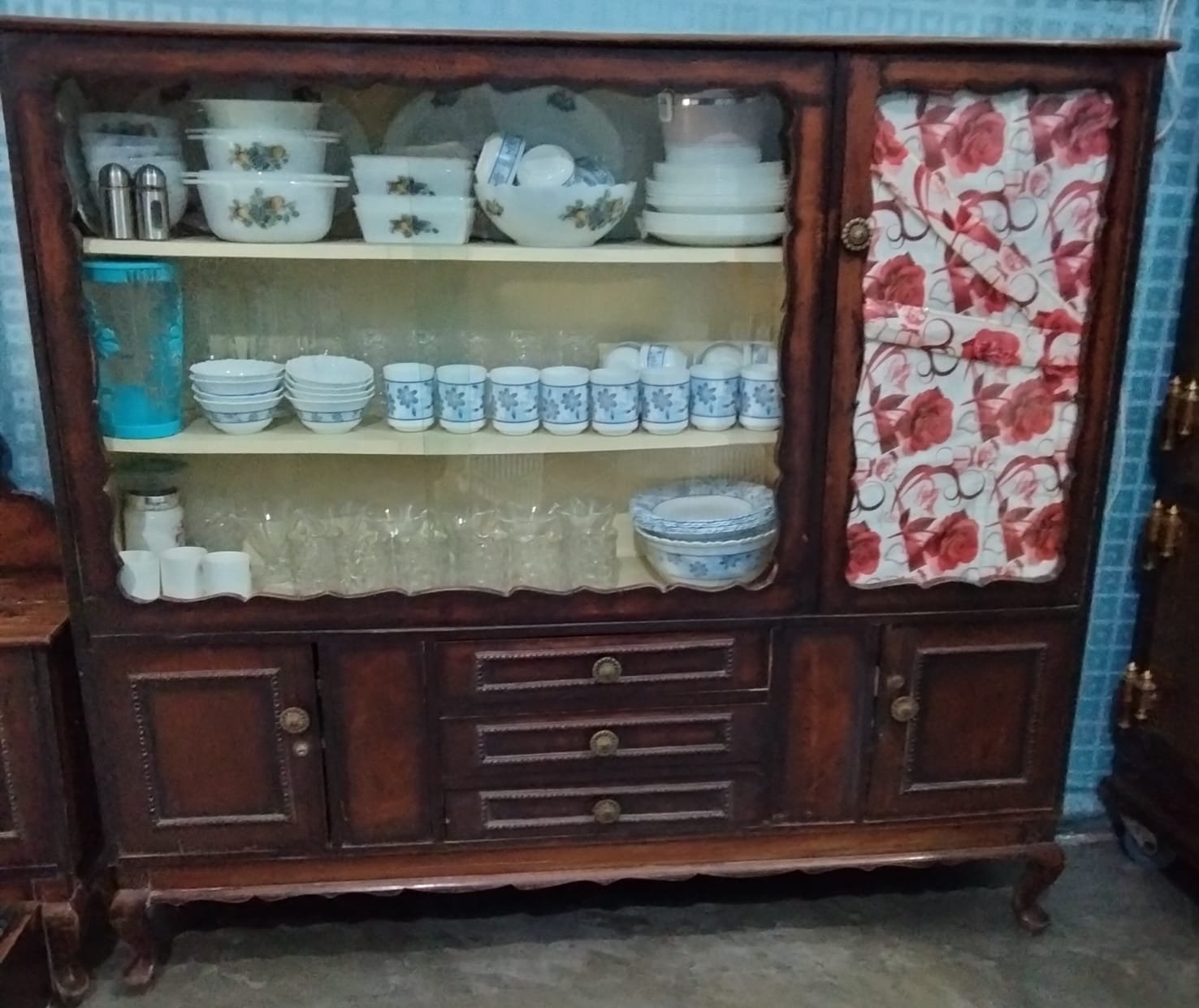 Solid Wood Dressing Table & Crockery Showcase set of 2
