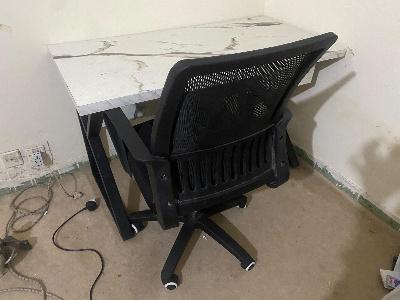 Modern Study/Office Table & Chair For Sale