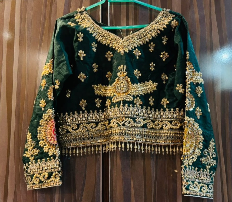 Heavy bridal embroidered lehnga 3pc