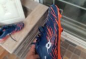 Mosu football STUDS 10/10 CONDITION