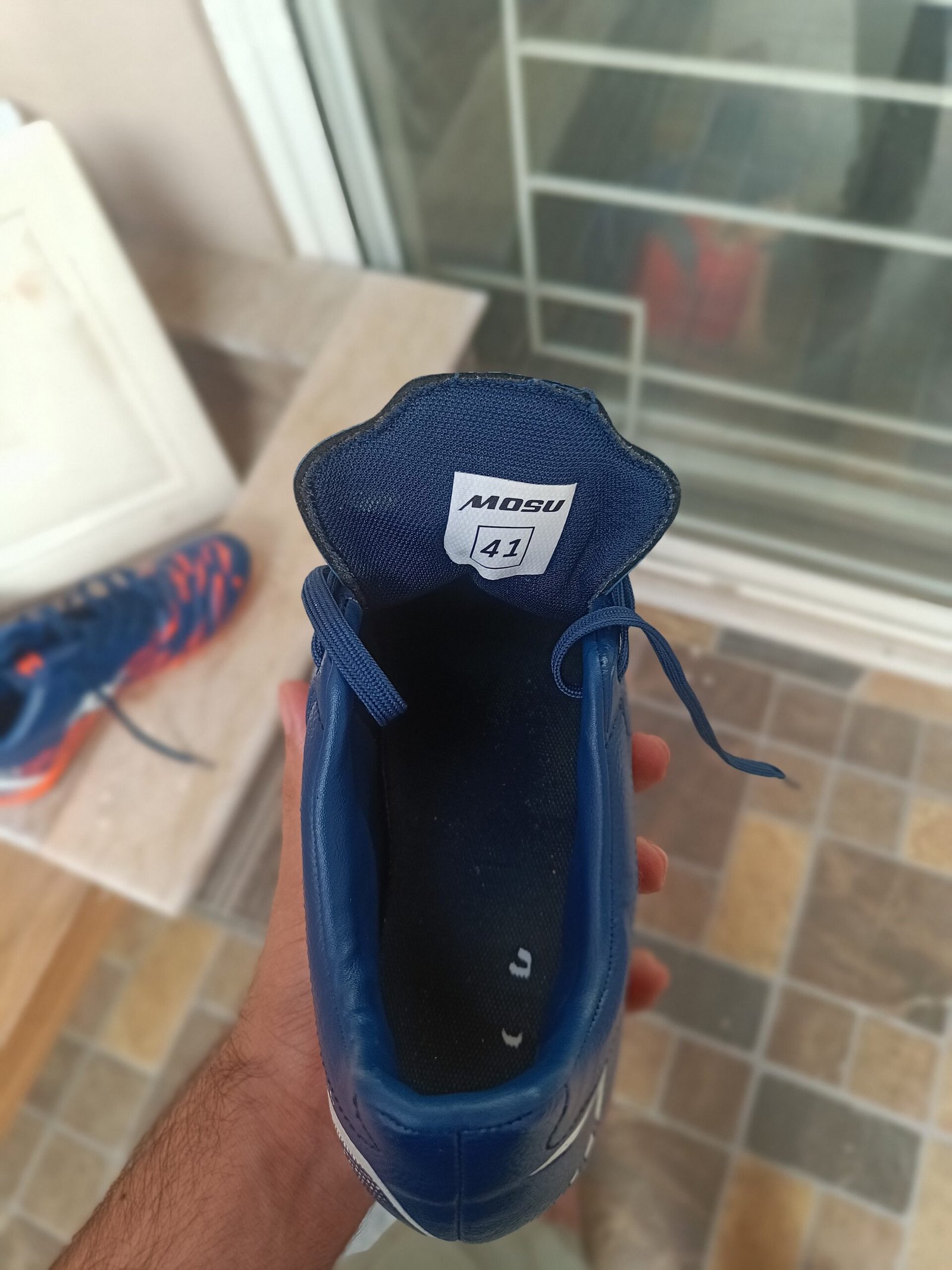 Mosu football STUDS 10/10 CONDITION