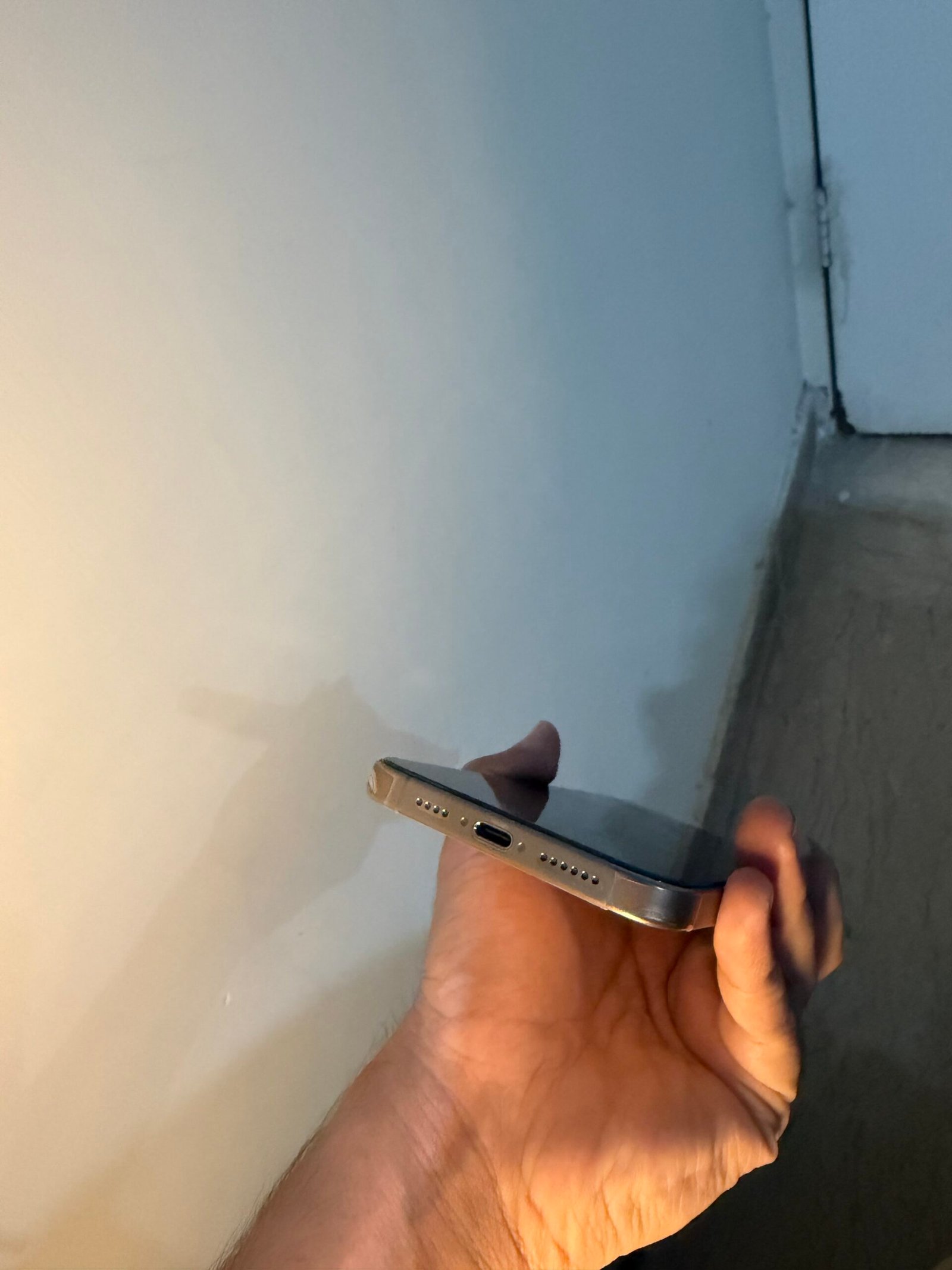 iPhone 16 pro max dual physical PTA