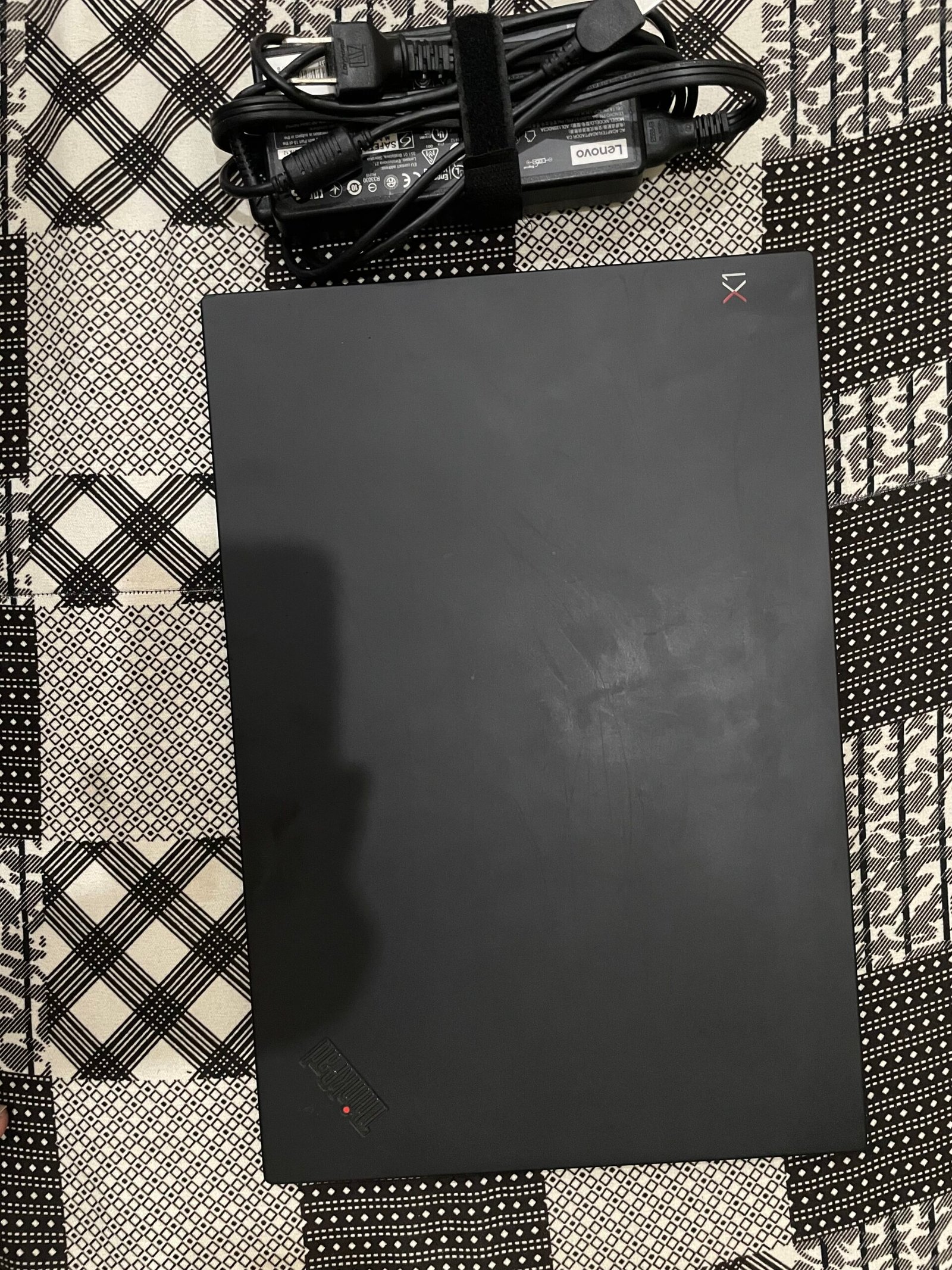 Lenovo x1 extreme NVIDIA gtx 1050 ti max Q 4gb , 1tb 25 gb