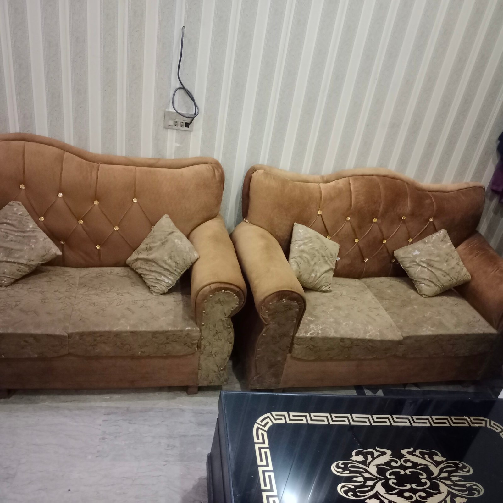 Sofa set urgent sale 3.2.1