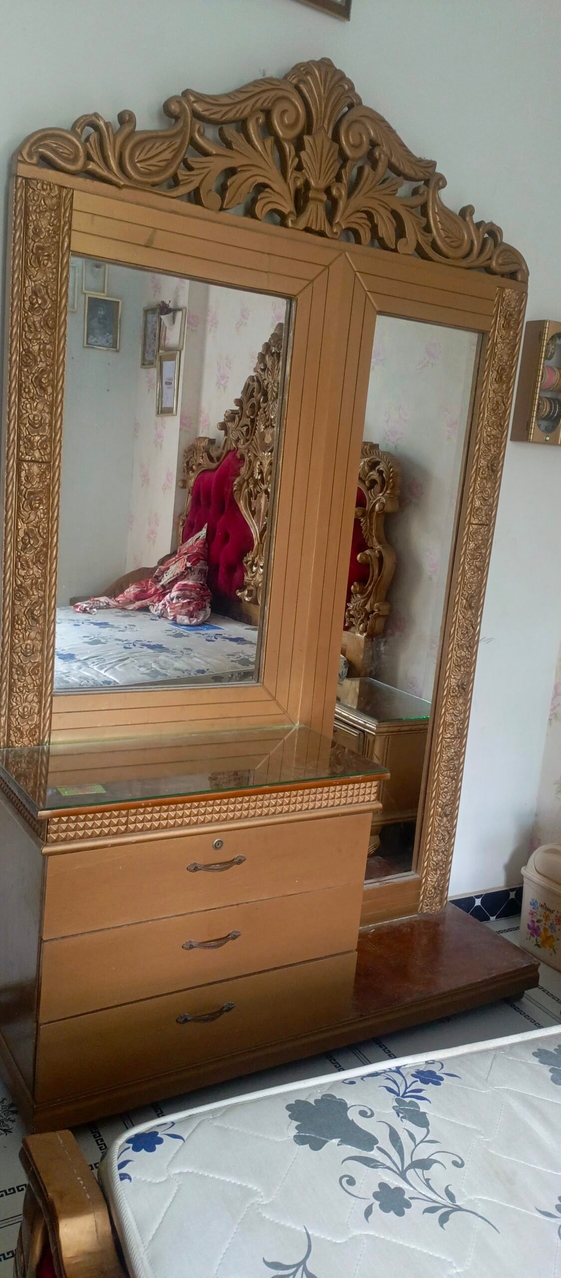 Complete Jahez Furniture Set for Sale – Bed, Wardrobe, Sofa