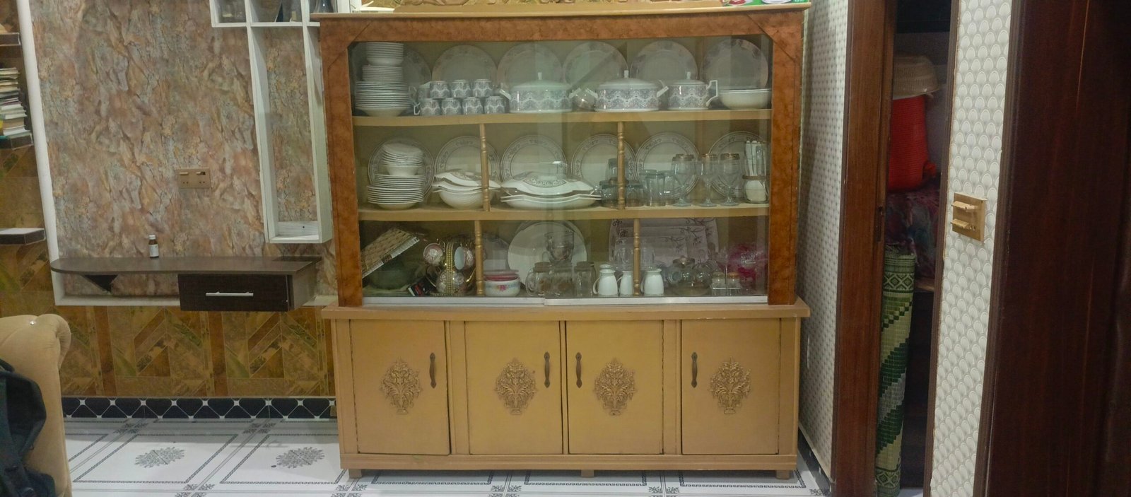 Complete Jahez Furniture Set for Sale – Bed, Wardrobe, Sofa