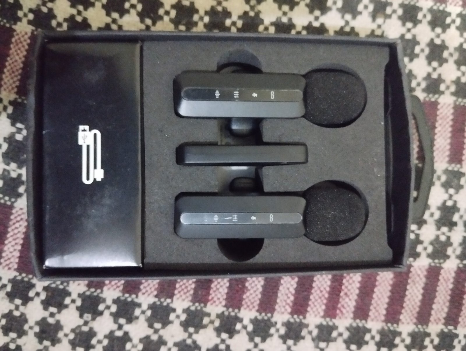 M14 Wireless lavalier microphone