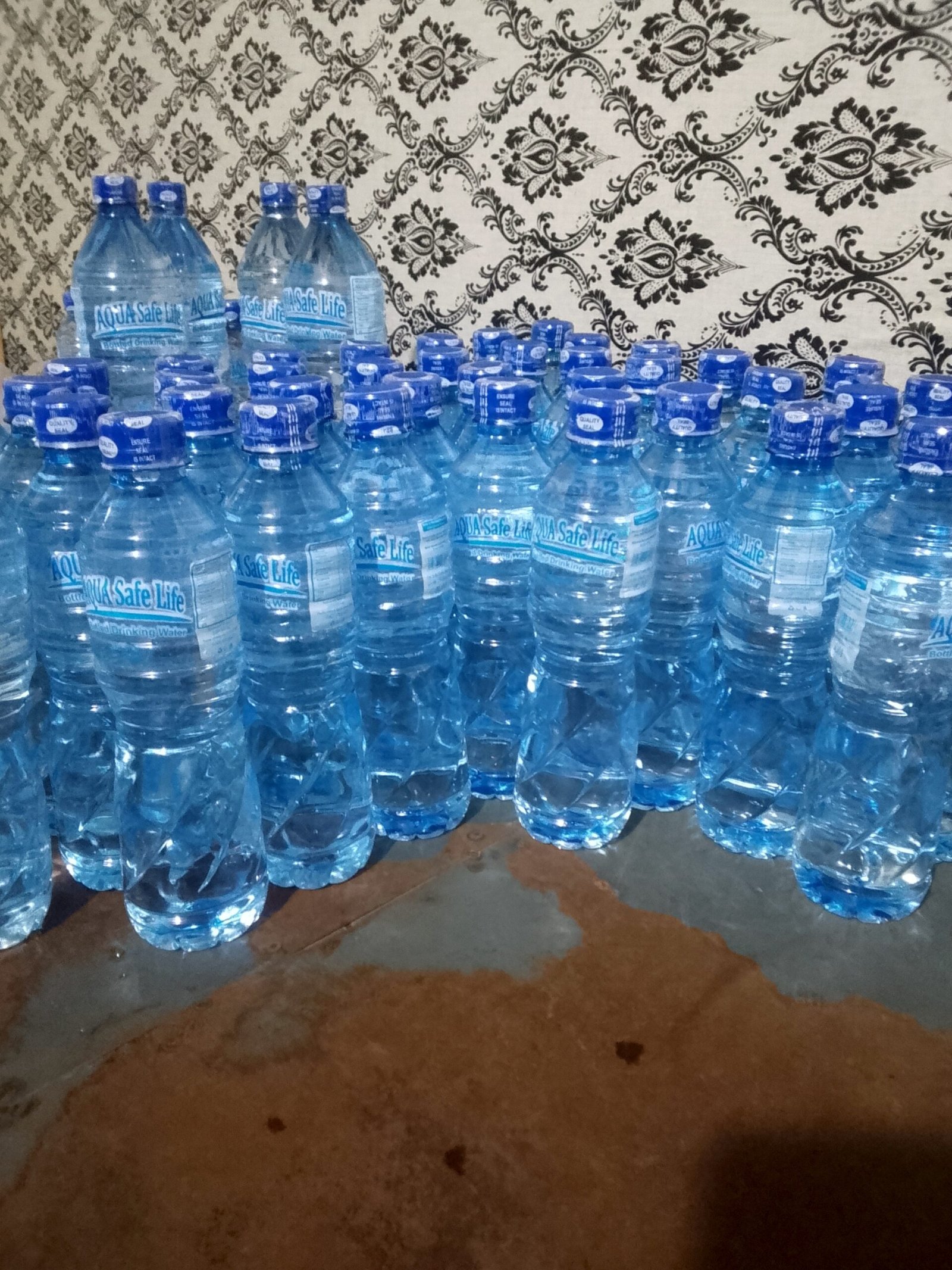 Aqua safe mineral water