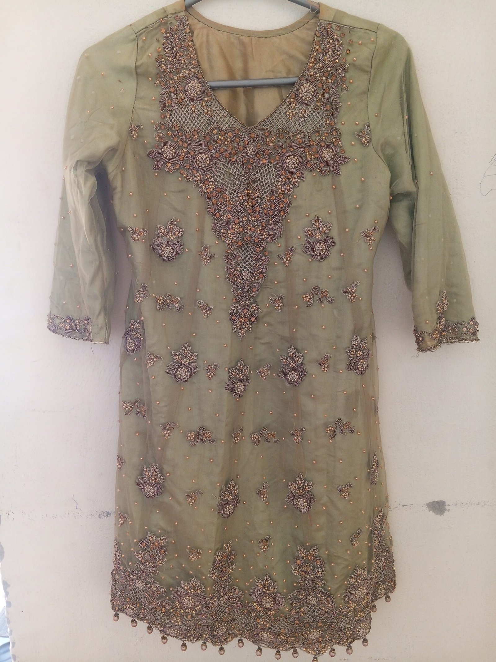Beautiful Heavy Naqshi Dabka Bridal Lehenga (Medium) – Worn