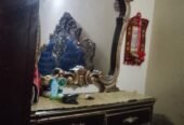 Bed set sale urgent 2 side table and dressing table