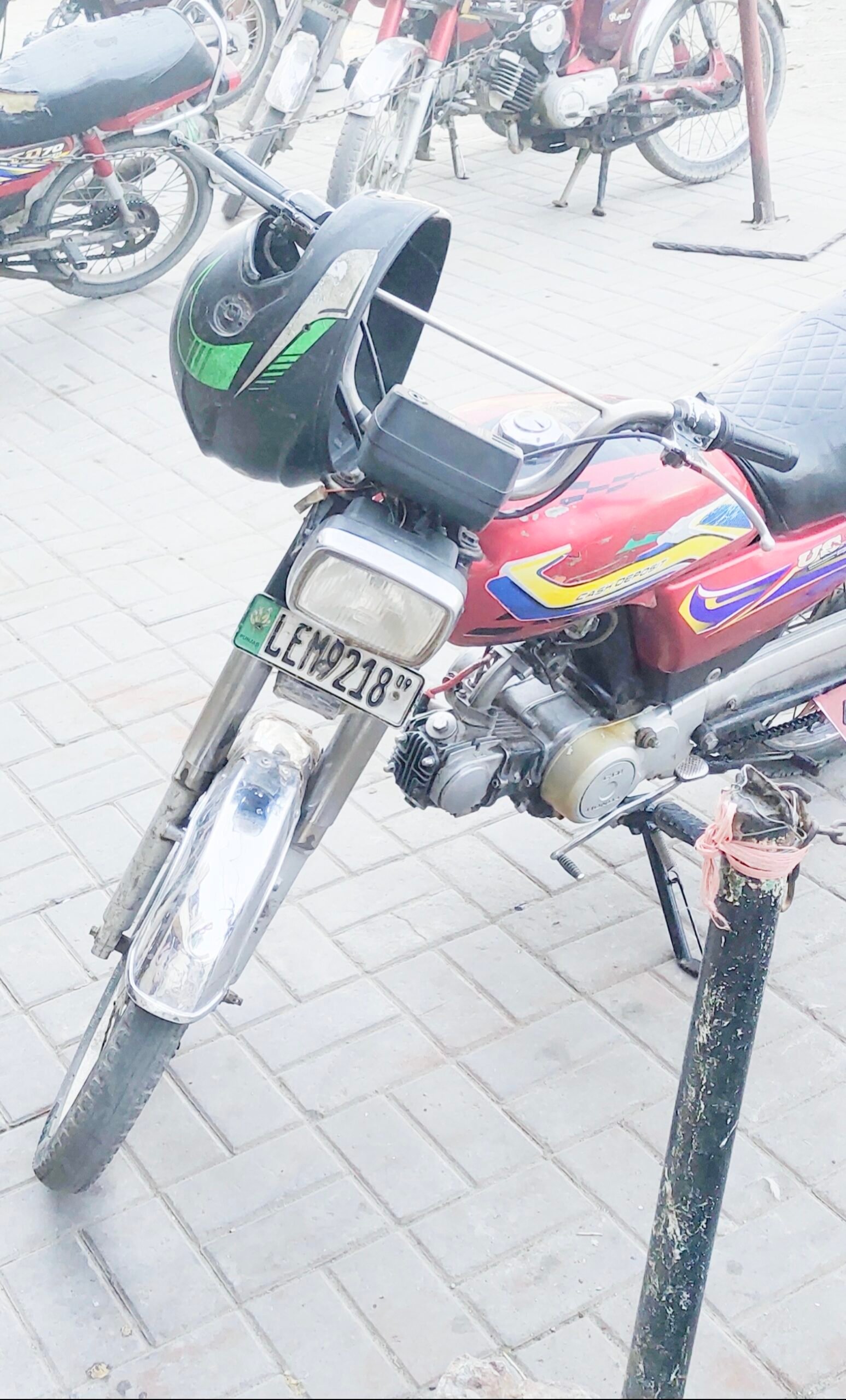 Metro 2009 model hai