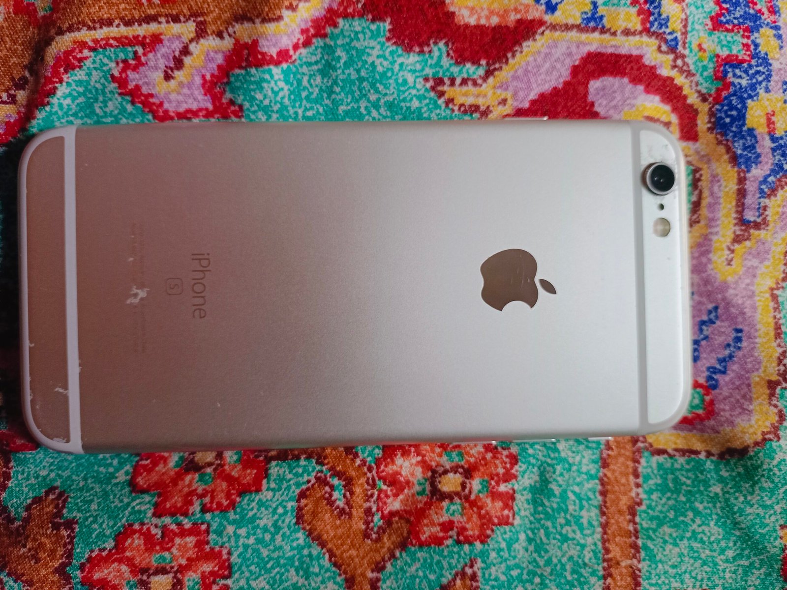 iPhone 6s 64GB, Non-PTA, Excellent Condition.