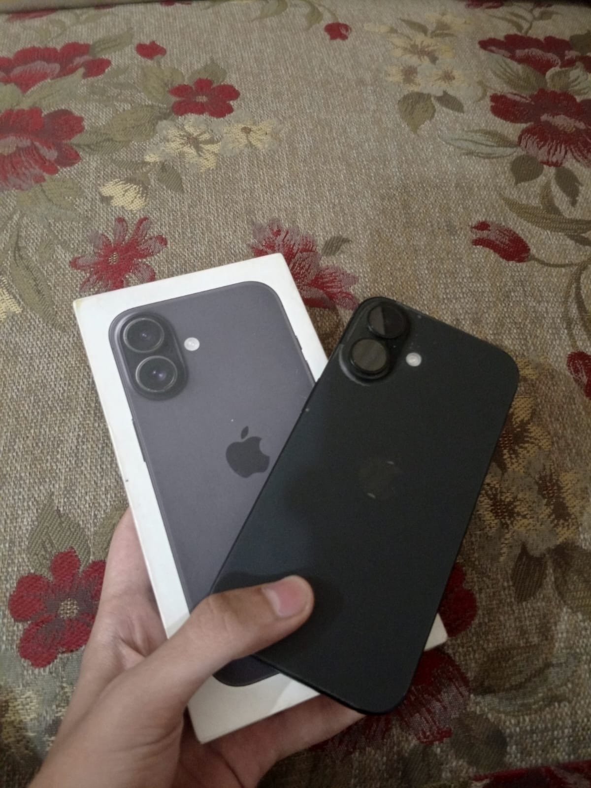 iPhone 16