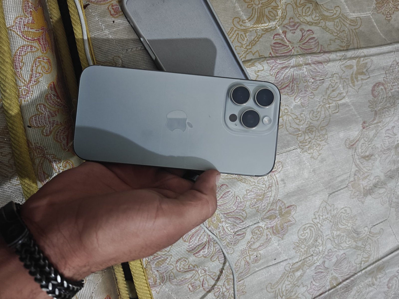 Iphone 16 pro max 256 jv