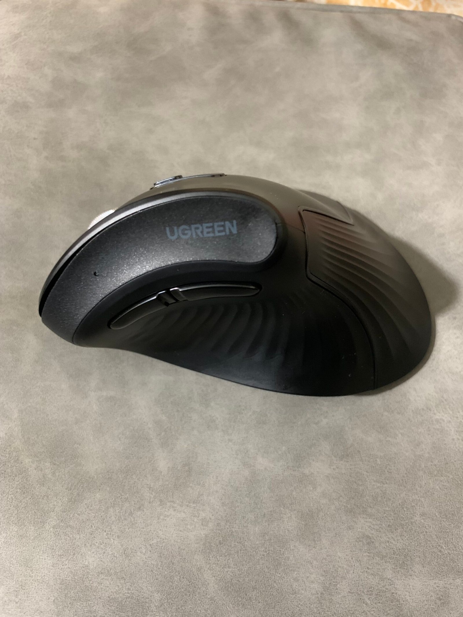 ugreen bluetooth vertical mouse MU008