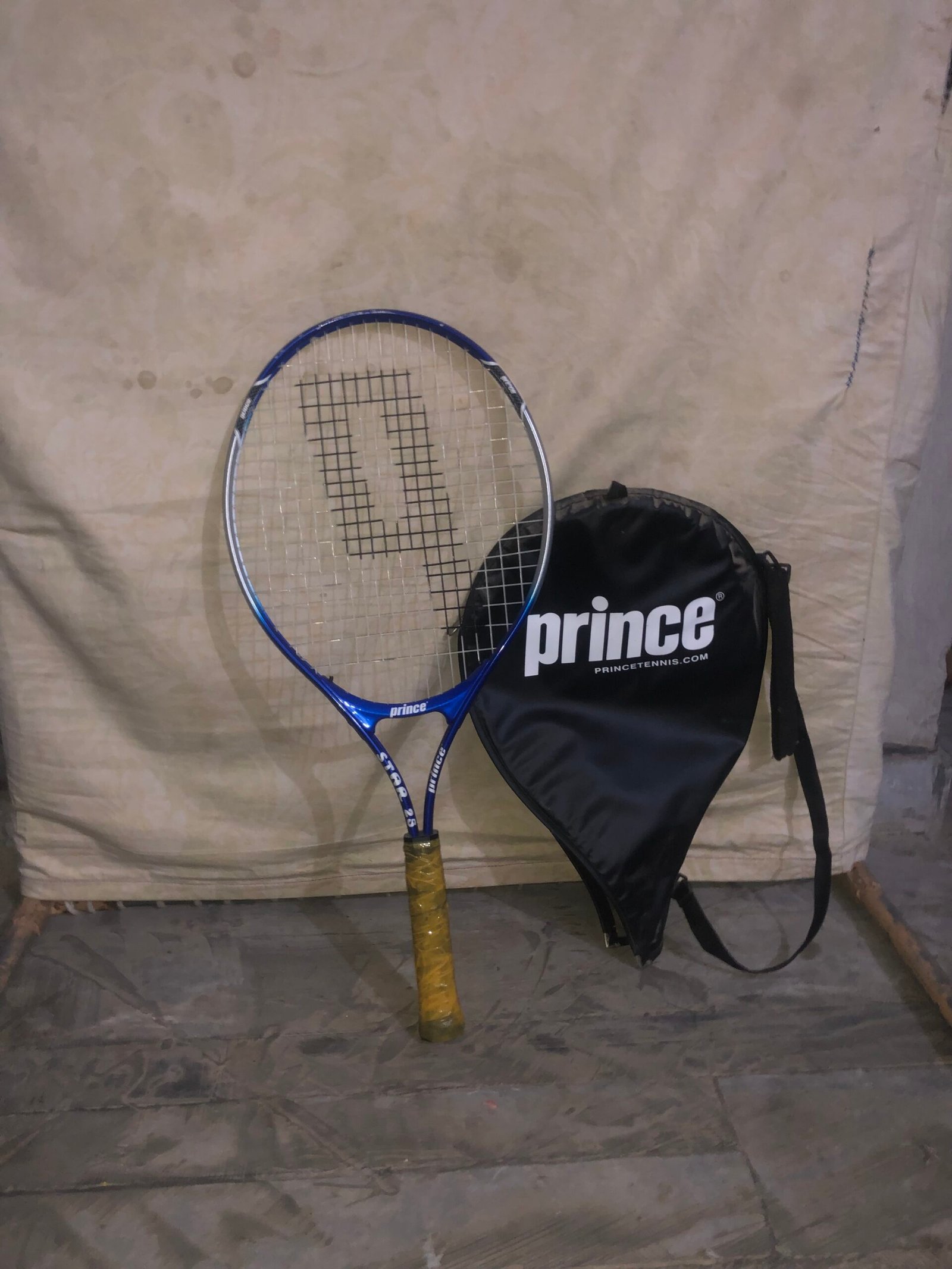 Badminton sale urgent need money
