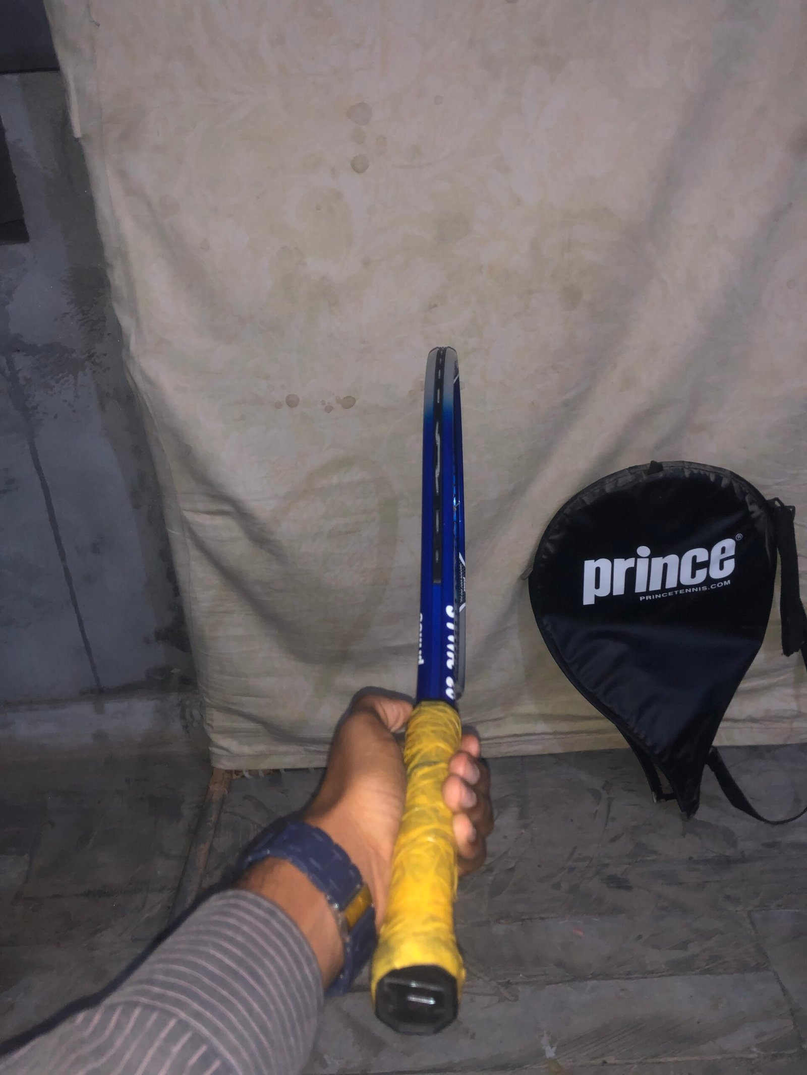 Badminton sale urgent need money