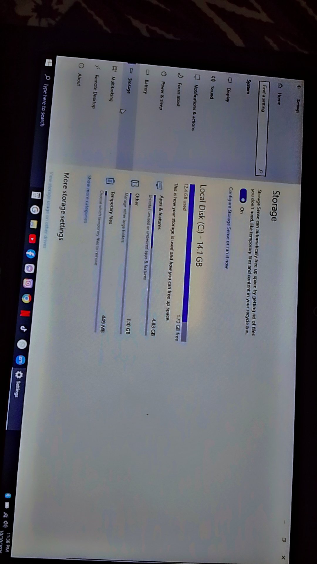 Selling laptop