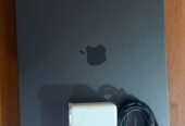 Macbook M3 Pro