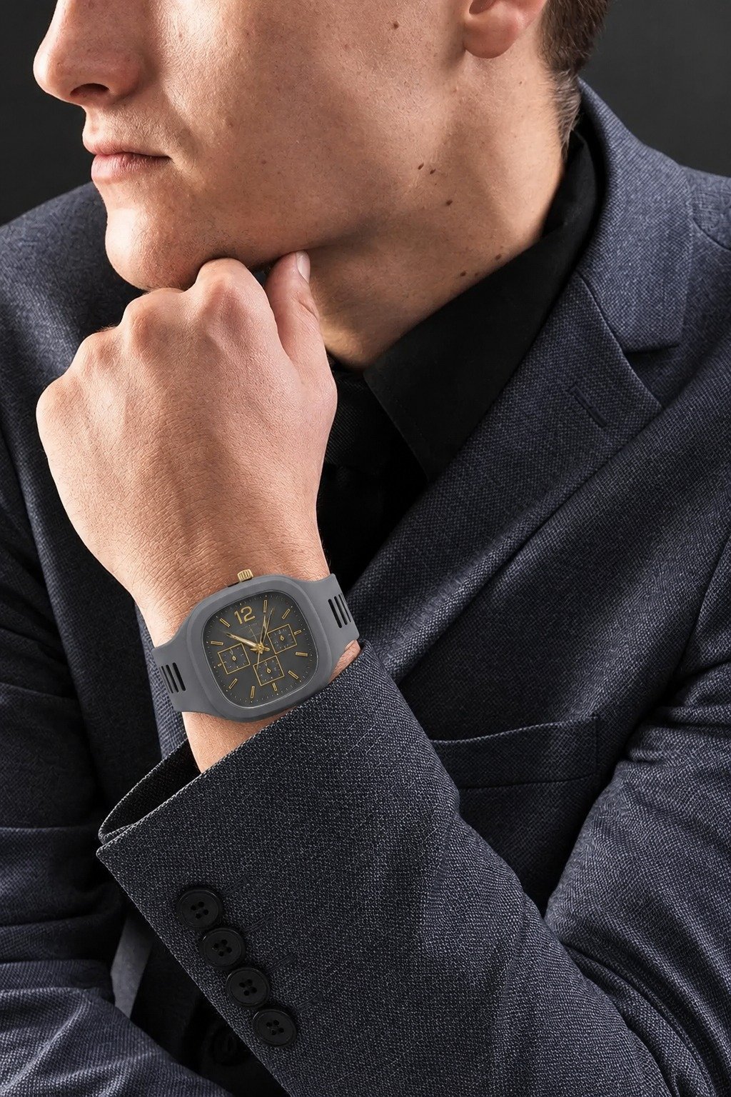 Modern Grey Watch for Men – Elegant Gold Dial with Silicone